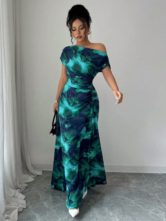 Vestido Esmeralda - caída satinada al andar