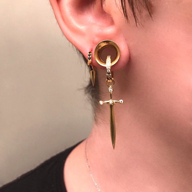 CZ Sword Earrings - foto 4