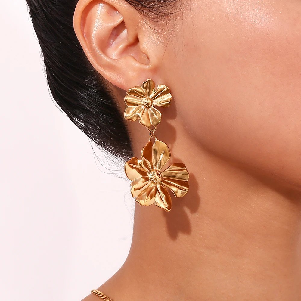 Gold Flower Earrings - foto 5