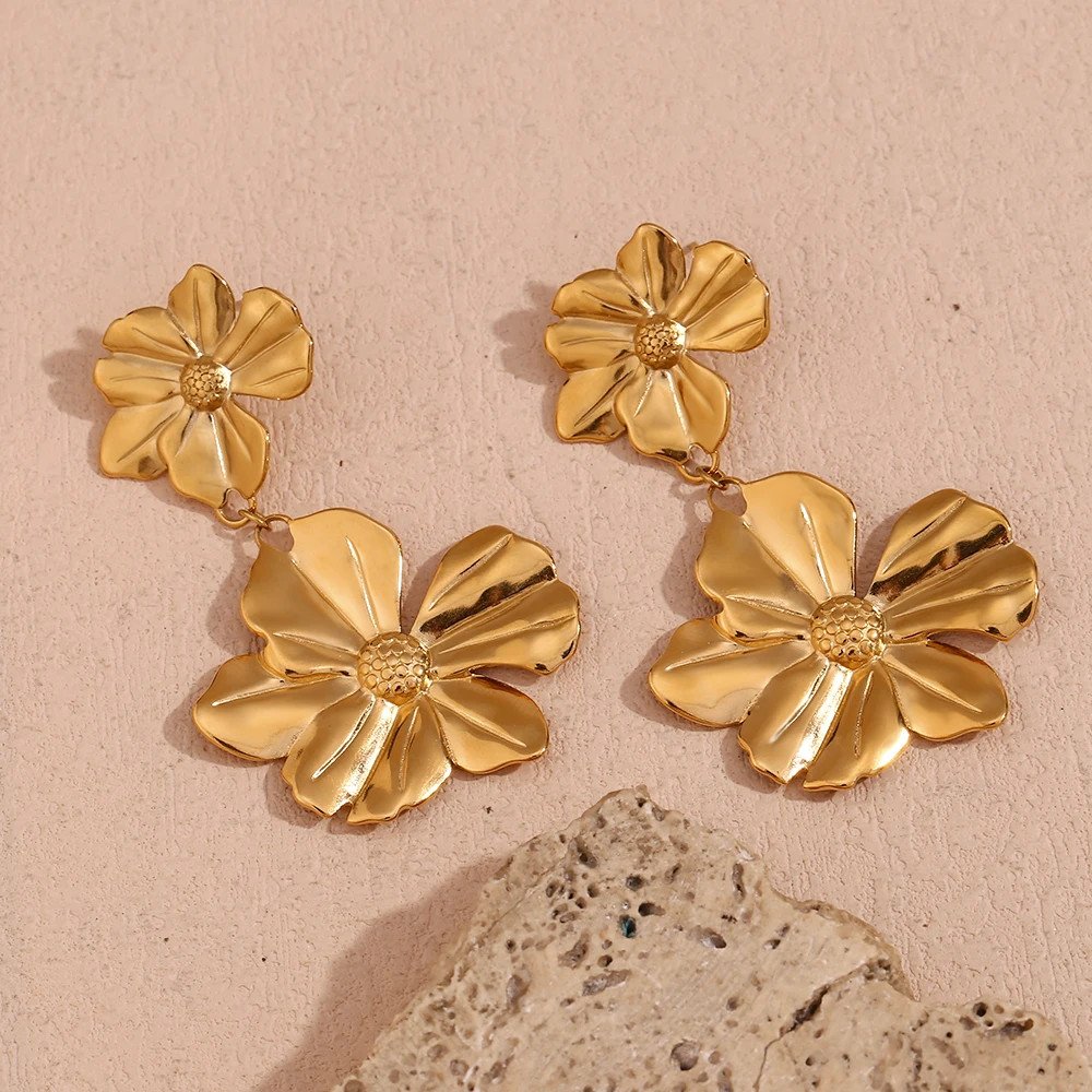Gold Flower Earrings - foto 3